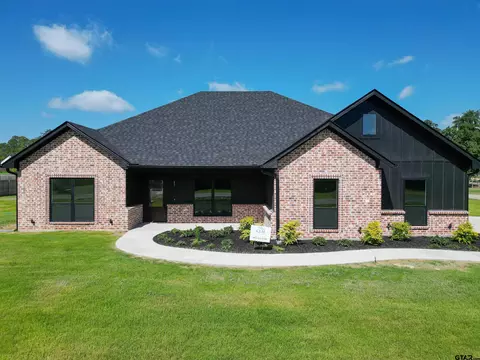 138 Cr 2461, Mineola, TX 75773
