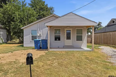 412 Gibson, Winnsboro, TX 75494