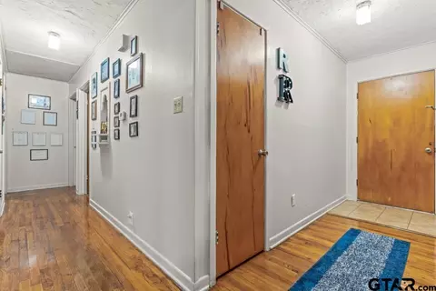 Entry Way - 1112 Pine St, Gilmer, TX 75644 photo 1 of 3