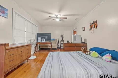 Bedroom - 1112 Pine St, Gilmer, TX 75644 photo 5 of 6