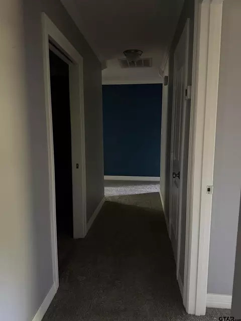 Entry Way - 201 Piney Loop, Marshall, TX 75670 photo 2 of 2
