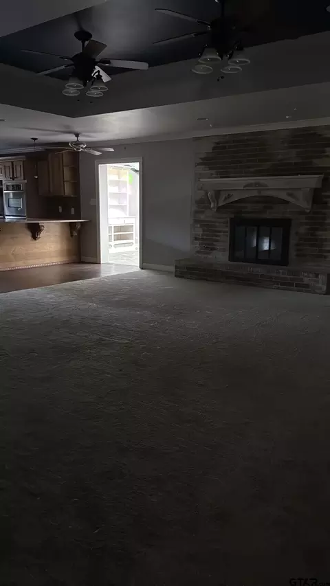 Living - 201 Piney Loop, Marshall, TX 75670 photo 3 of 5