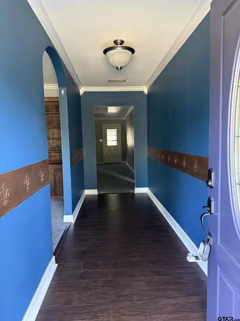 Entry Way - 201 Piney Loop, Marshall, TX 75670 photo 1 of 2
