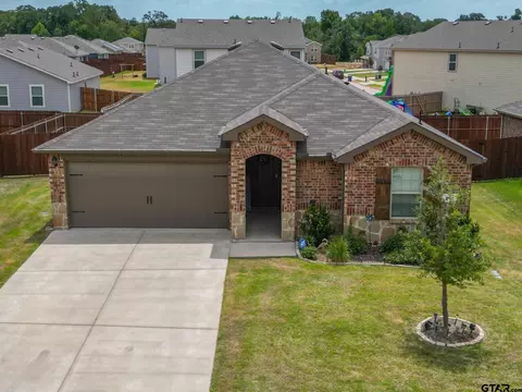 604 N Riveroaks Ln, Chandler, TX 75758