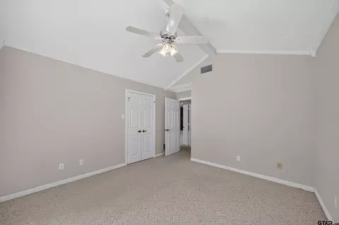 Bedroom - 15744 Timberhill Dr, Flint, TX 75762 photo 2 of 4
