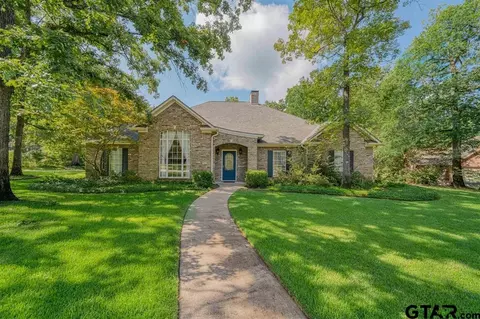 402 Moccasin Trl, Kilgore, TX 75662