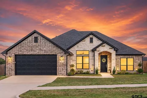 320 Amanda Ave, Bullard, TX 75757