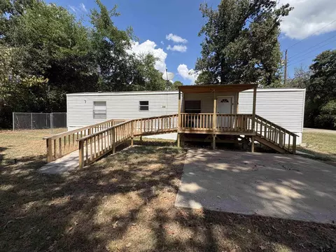 864 Elizabeth Dr, Bullard, TX 75757