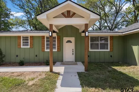 Exterior - 4125 Gallion Ave, Tyler, TX 75708 photo 3 of 5