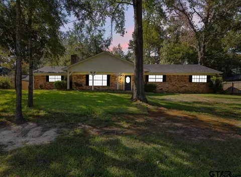 114 Forest South Dr, Whitehouse, TX 75791