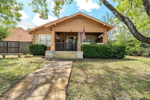 717 Adams St, Jacksonville, TX 75766