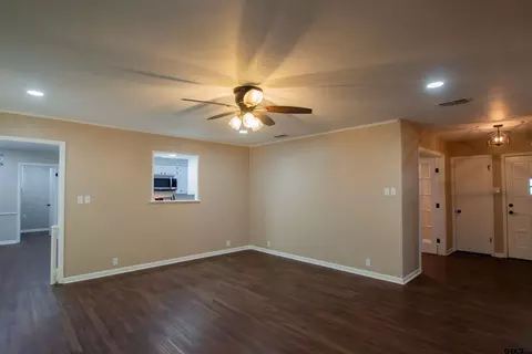 Living - 116 Fairview Dr, Longview, TX 75604 photo 3 of 4