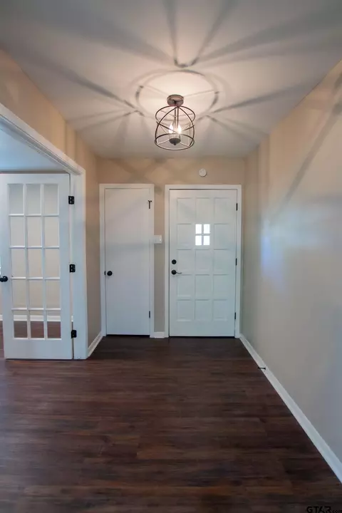 Entry Way - 116 Fairview Dr, Longview, TX 75604 photo 1 of 1