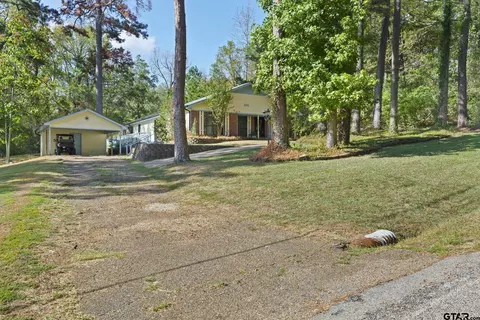 Exterior - 1656 Pineview Ln, Hideaway, TX 75771 photo 5 of 8