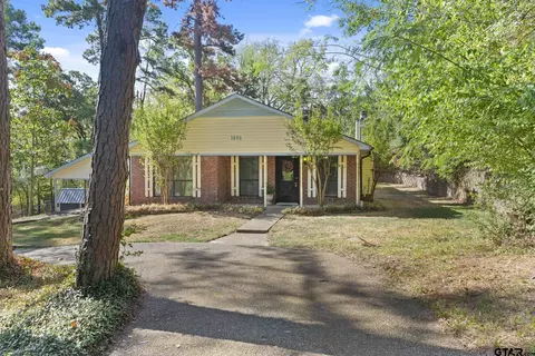 Exterior - 1656 Pineview Ln, Hideaway, TX 75771 photo 2 of 8