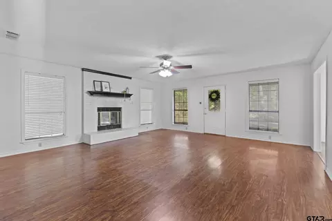 Living - 1656 Pineview Ln, Hideaway, TX 75771 photo 3 of 3