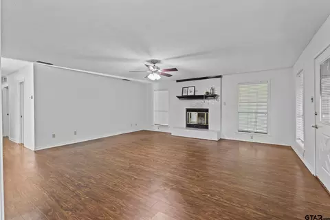 Living - 1656 Pineview Ln, Hideaway, TX 75771 photo 1 of 3