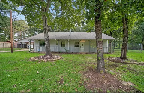 887 Janis Dr, Bullard, TX 75757