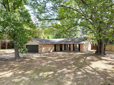 17551 Kristipher Cir, Whitehouse, TX 75791
