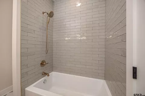 Bath - 15212 Maple Leaf Ct, Tyler, TX 75707 photo 4 of 4