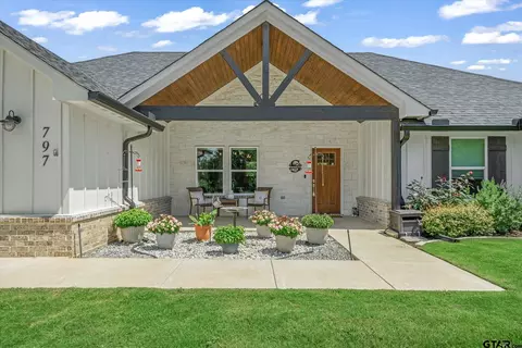 797 Oklahoma St, Van, TX 75790 photo 4