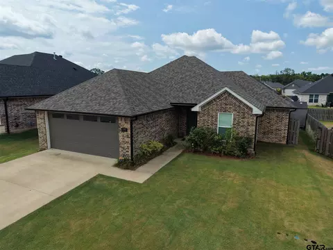 1702 Forestdale Blvd, Whitehouse, TX 75791