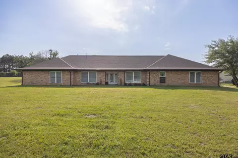 2201 Ridgley Dr, Flint, TX 75762