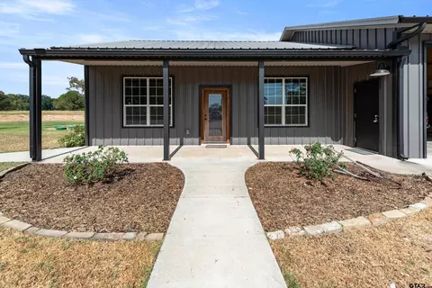811 NW Cr 1050, Talco, TX 75487