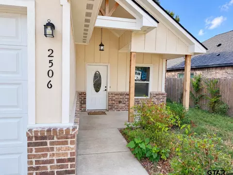 2506 Canton St, Tyler, TX 75702