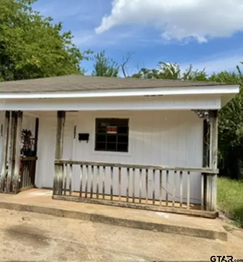 804 Travis, Jacksonville, TX 75766