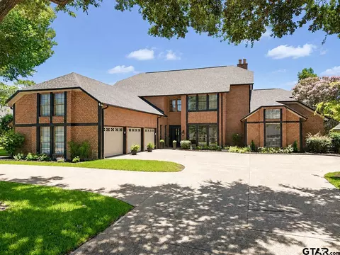 6500 Hollytree Cir, Tyler, TX 75703