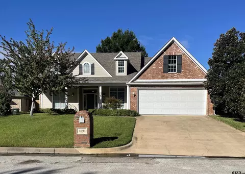 826 Carriage Dr, Tyler, TX 75703