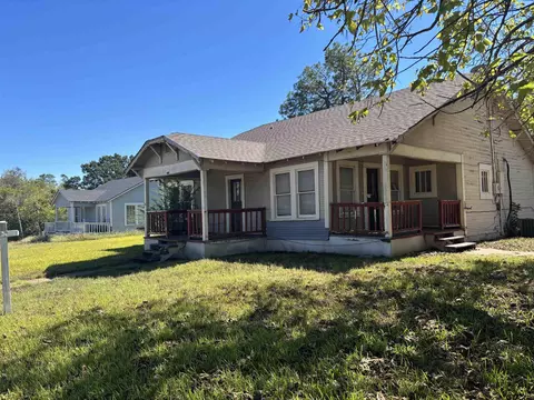400 Main St, Mount Vernon, TX 75457