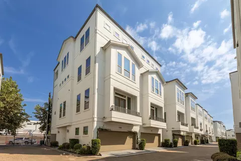 5469 Larkin St, Houston, TX 77008
