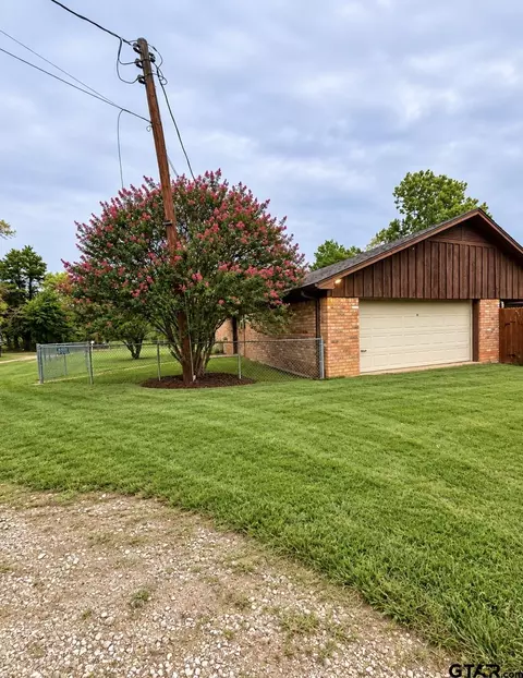 Other - 1006 Spring St, Longview, TX 75604 photo 3 of 9