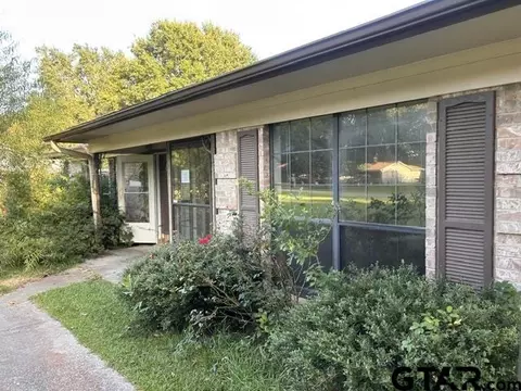 421 Polly St, Bullard, TX 75757