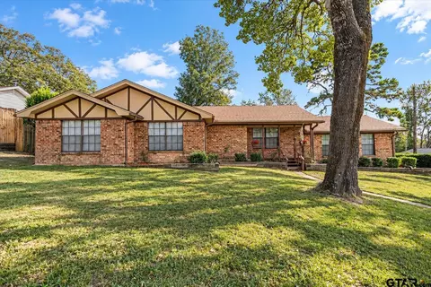 2615 Shady Blf, Tyler, TX 75707