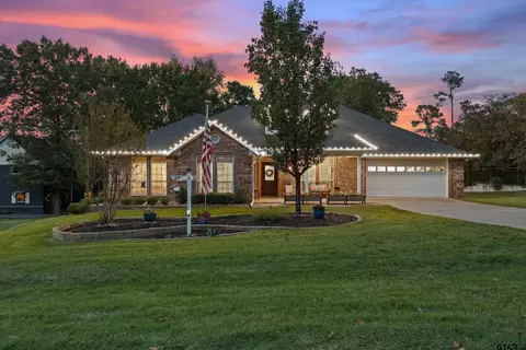 219 Canyon Dr, Hideaway, TX 75771