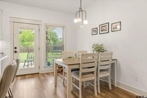 Dining - 211 E Nevada St, Van, TX 75790 photo 1 of 1