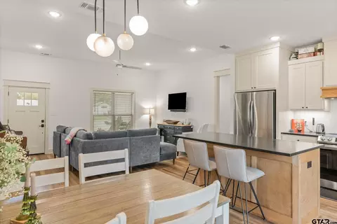 Other - 211 E Nevada St, Van, TX 75790 photo 4 of 6