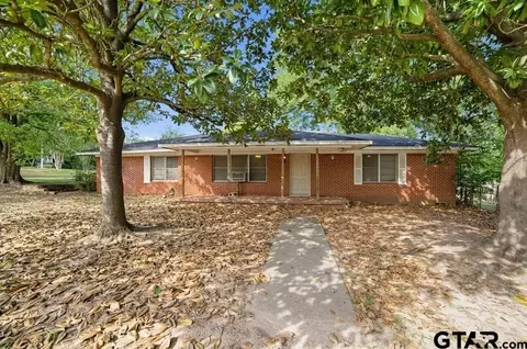 210 Church St, Winona, TX 75792