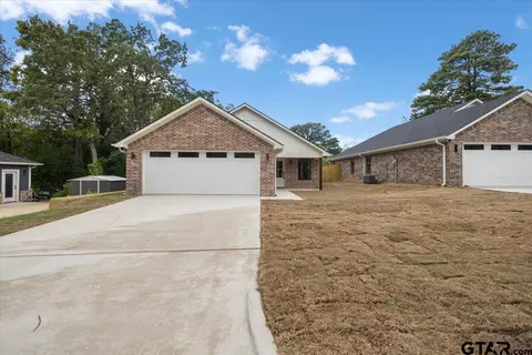 2907 Oliver St, Tyler, TX 75701