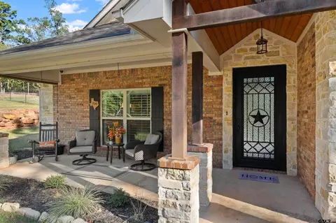 Exterior - 421 Shadowood Dr, Marshall, TX 75672 photo 4 of 8