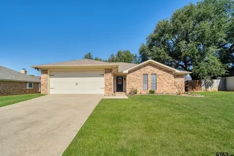 606 Rodeo Dr, Mount Vernon, TX 75457