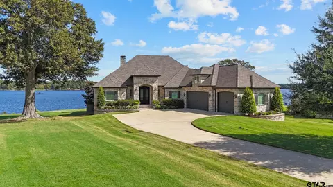 10701 Windrock Dr, Frankston, TX 75763