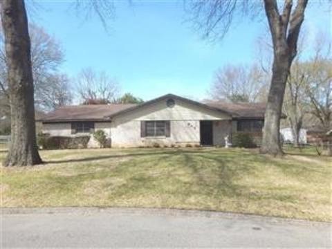 603 Vicky Dr, Longview, TX 75604 photo 1