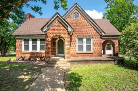 821 N Mitchell, Gilmer, TX 75644 photo 1