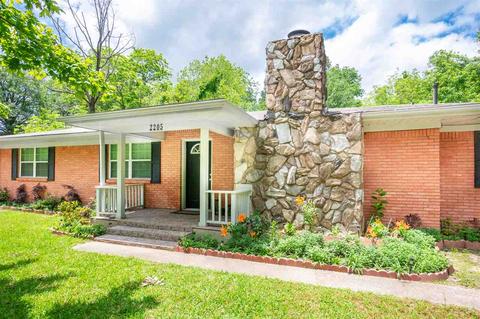 2205 Stardust, Longview, TX 75604 photo 1