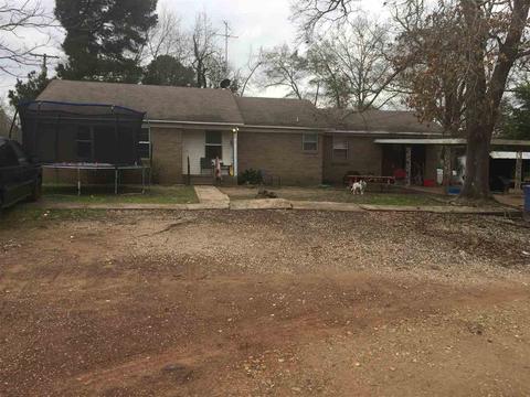 901 First St, Gilmer, TX 75644 photo 1