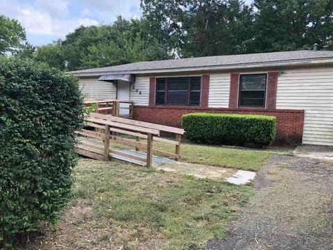 206 E Pirate St, Longview, TX 75604 photo 1